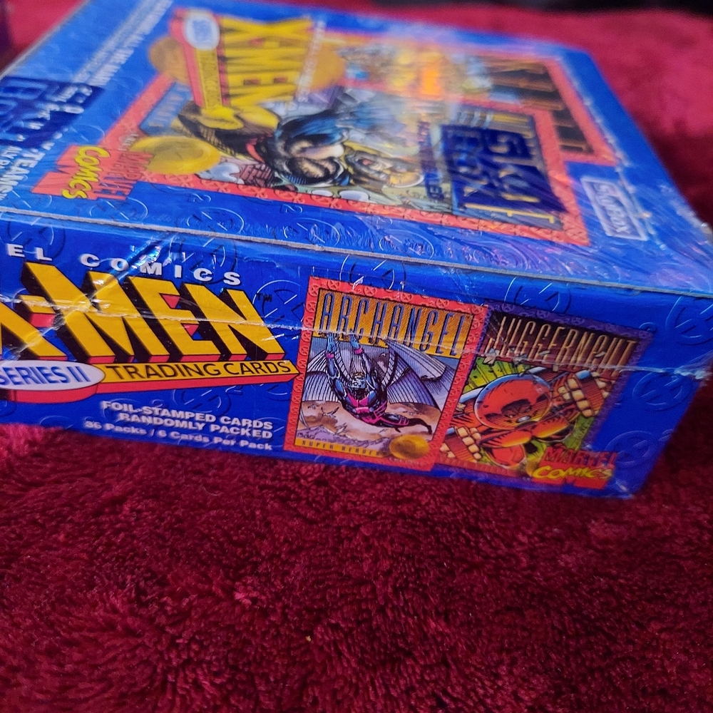 2 boxes (1) each of 1992 and 1993 uncanny x-men - Picture 2 of 6